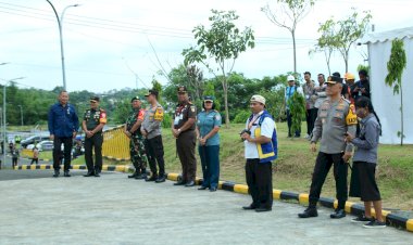 Sinergitas-TNI-Polri-Kota-Malang-Sukses-Laksanakan-Pengamanan-Kunker-Presiden-Jokowi-di-TPA-Supit-Urang